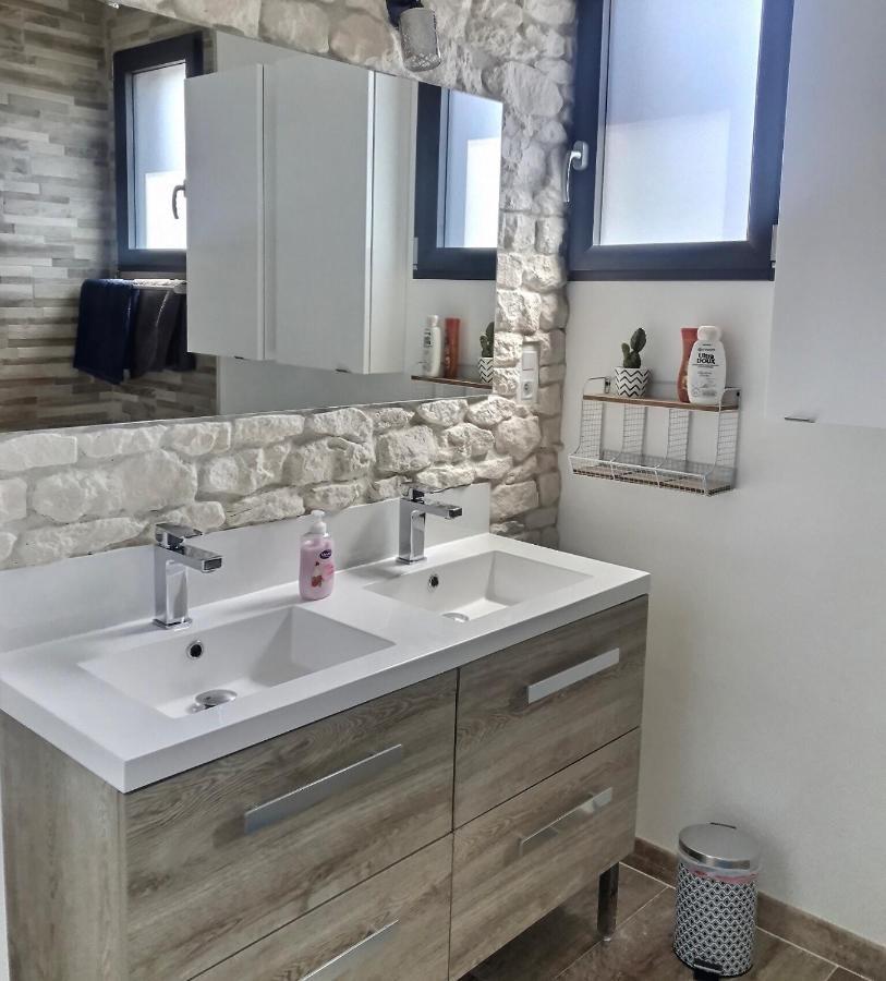 Villa Bellenbois avec piscine privée , proche La Rochelle Sainte-Soulle Exterior foto